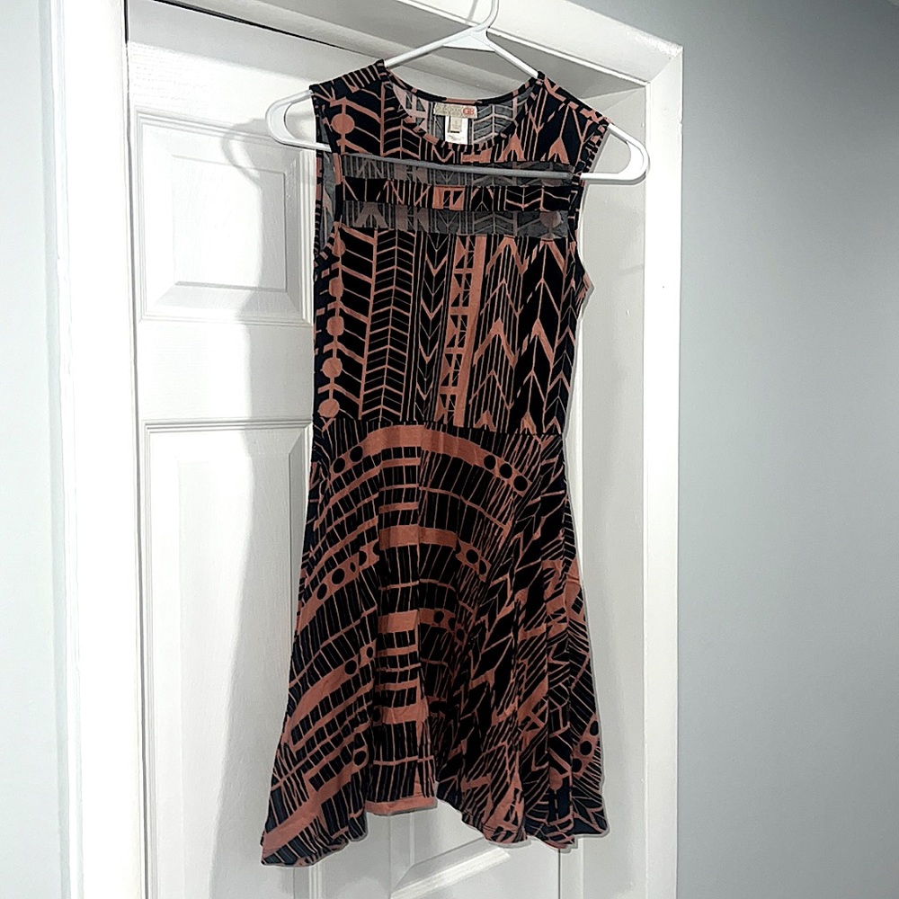 Gianni Bini Aztec dress ✨🍷